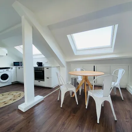 Hyper Centre - Cathedrale 2 * Reims